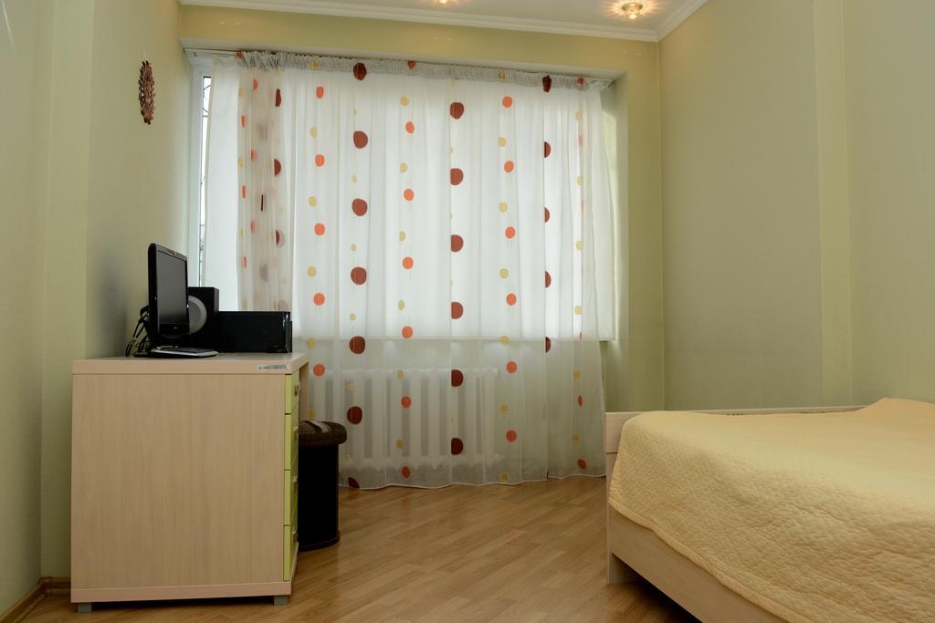 Golden Dragon Aparthotel Biskek Szoba fotó