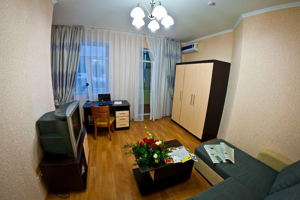 Golden Dragon Aparthotel Biskek Kültér fotó