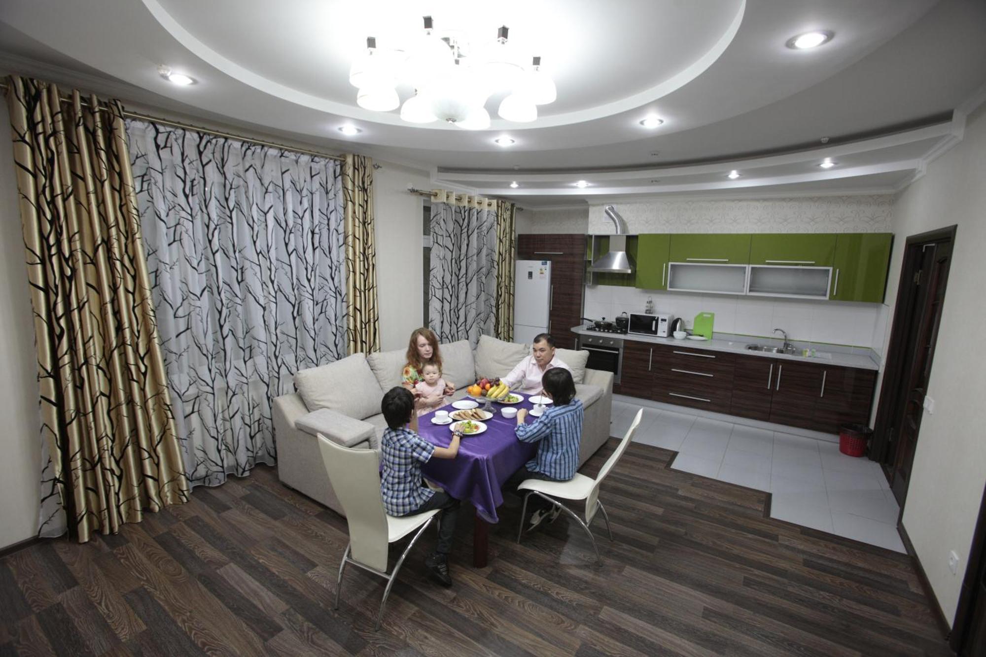 Golden Dragon Aparthotel Biskek Kültér fotó